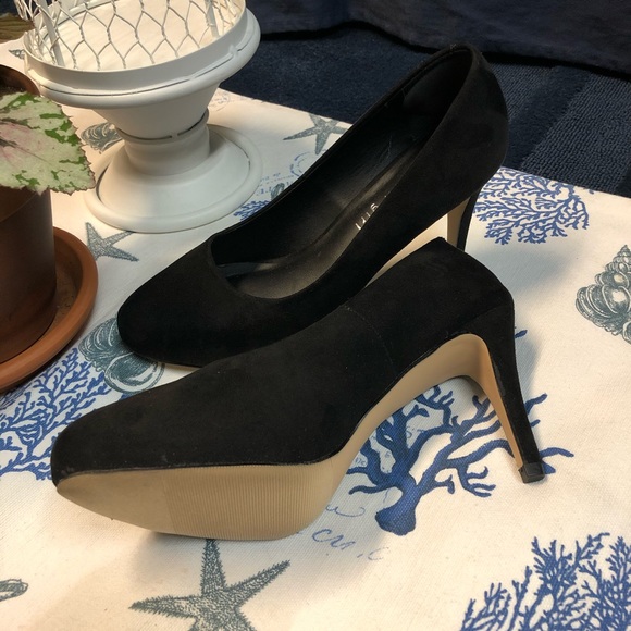 Madden Girl Jelsey Platform Pumps - Picture 8 of 8